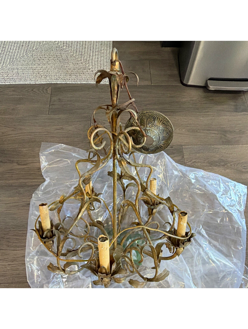 Beautiful Brass 1950s Mid-Century Italian Tole Chandelier heavy